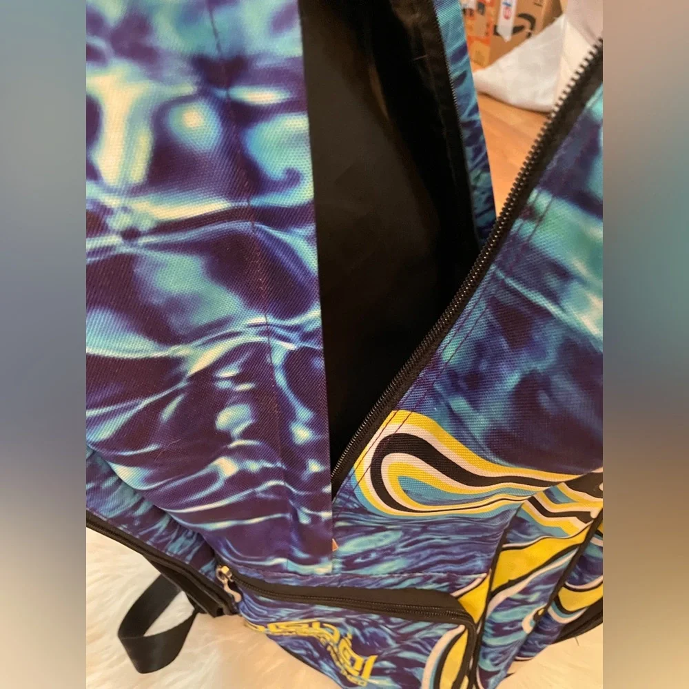 Global Elite Graffiti large Backpack Hang Ten